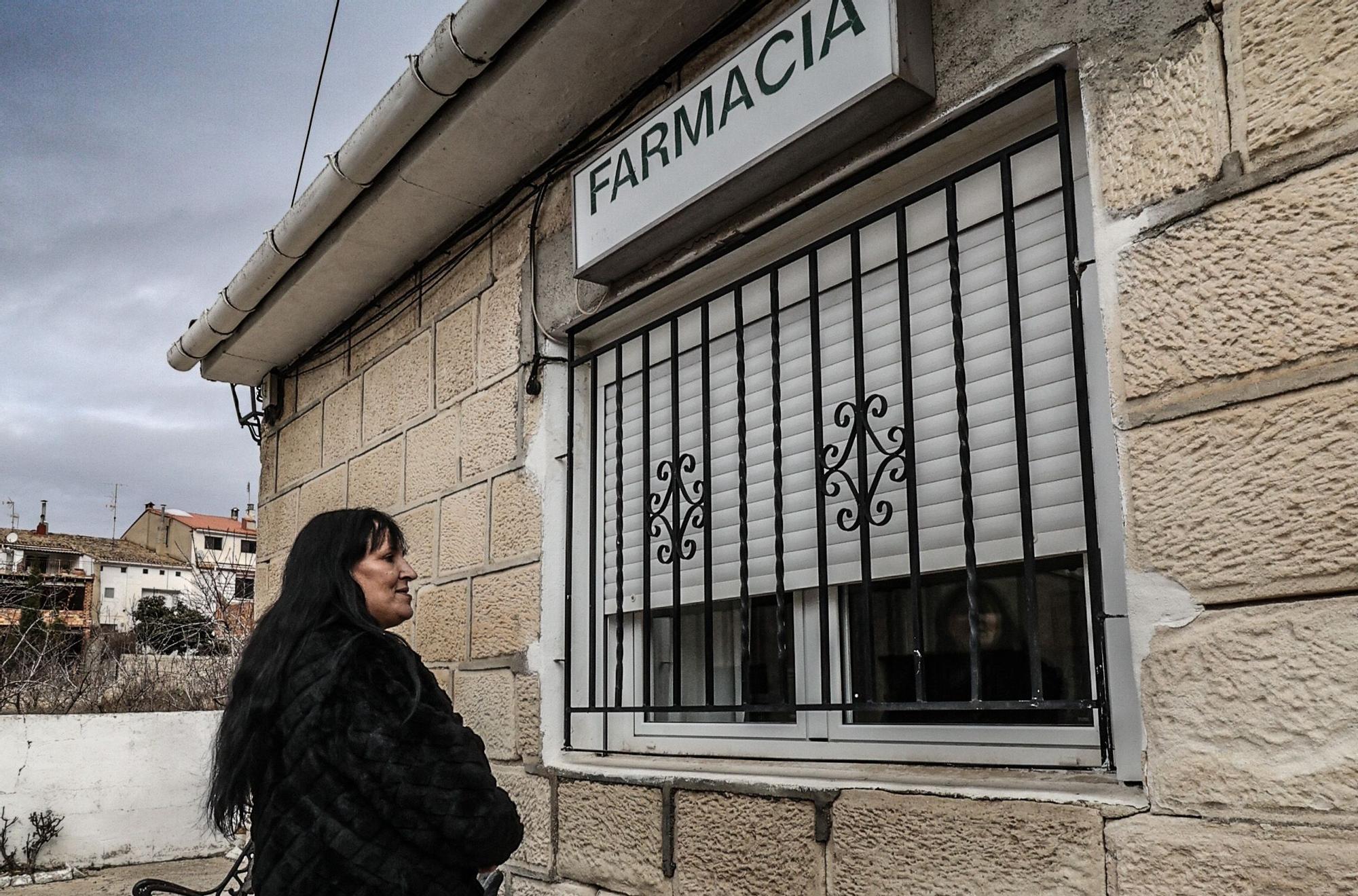 Quatretondeta corre peligro de quedarse sin farmacia