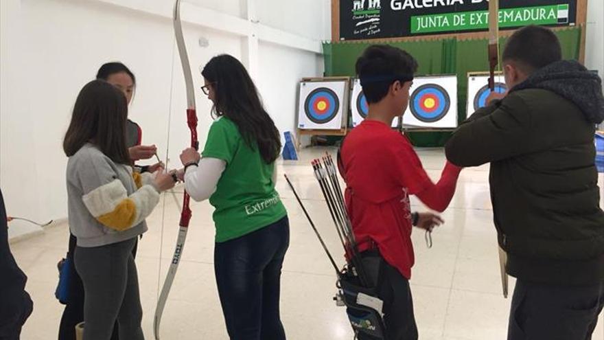 Menores del centro de acogida visitan a deportistas de alto nivel