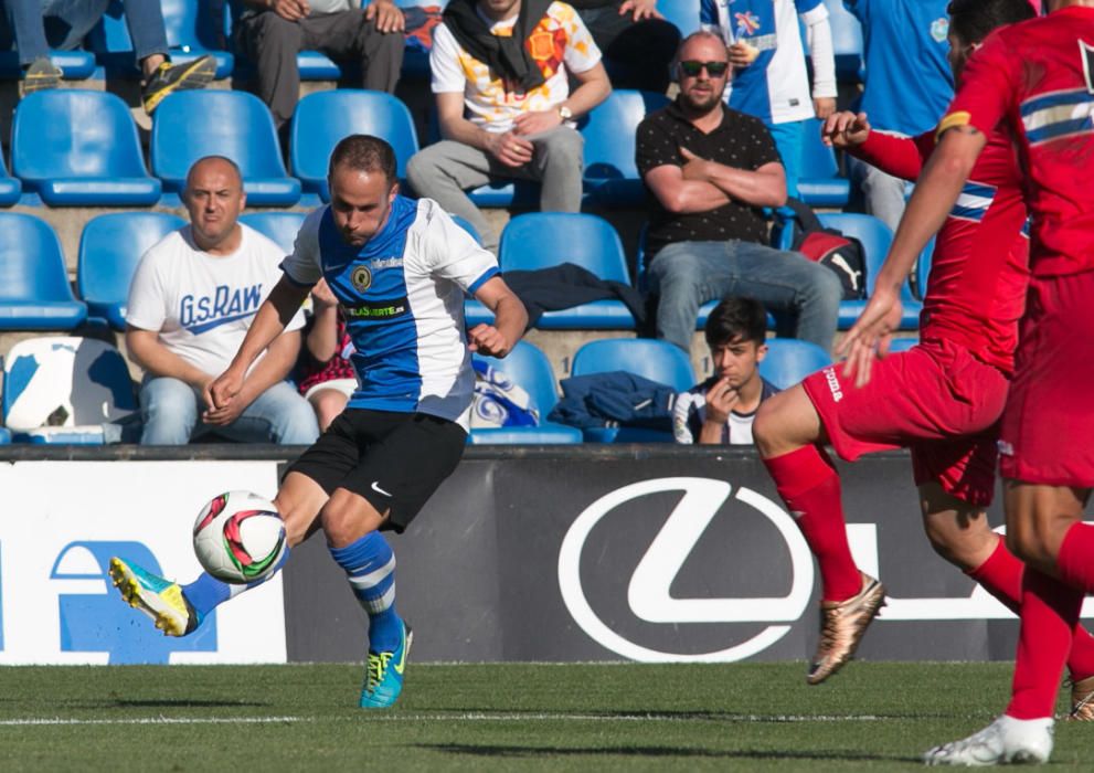 Dos goles de Chechu y una genial asistencia de Javi desatascan a un Hércules que vuelve a la promoción