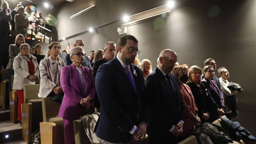 &quot;Tenemos que hacer de Asturias una sociedad coraje contra el machismo&quot;, proclama el Presidente del Principado en el acto institucional del 25N celebrado en Grado, que comenzó con un minuto de silencio por las víctimas