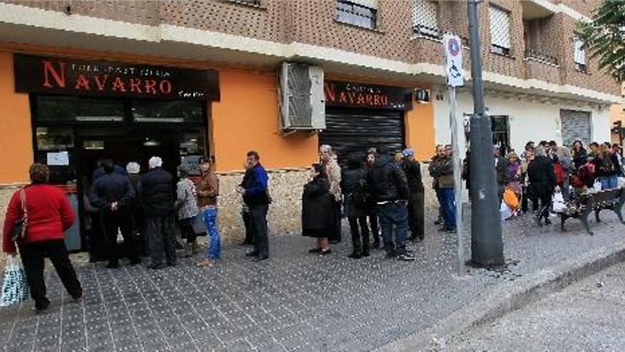 El horno que vende pan a 0,20 € prevé bajar aún más el precio - Levante-EMV