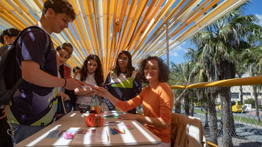 El premio de conocer Cartagena junto a 1.400 lectores