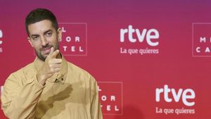 Broncano en la presentación de La Revuelta en el Festival de Televisión de Vitoria-Gasteiz.
