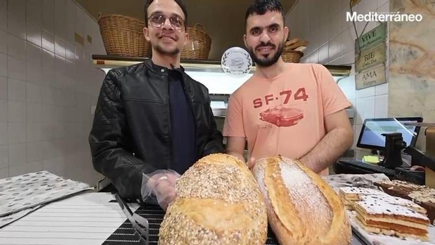 De Kabul a Vila-real: dos hermanos afganos resucitan un horno tradicional