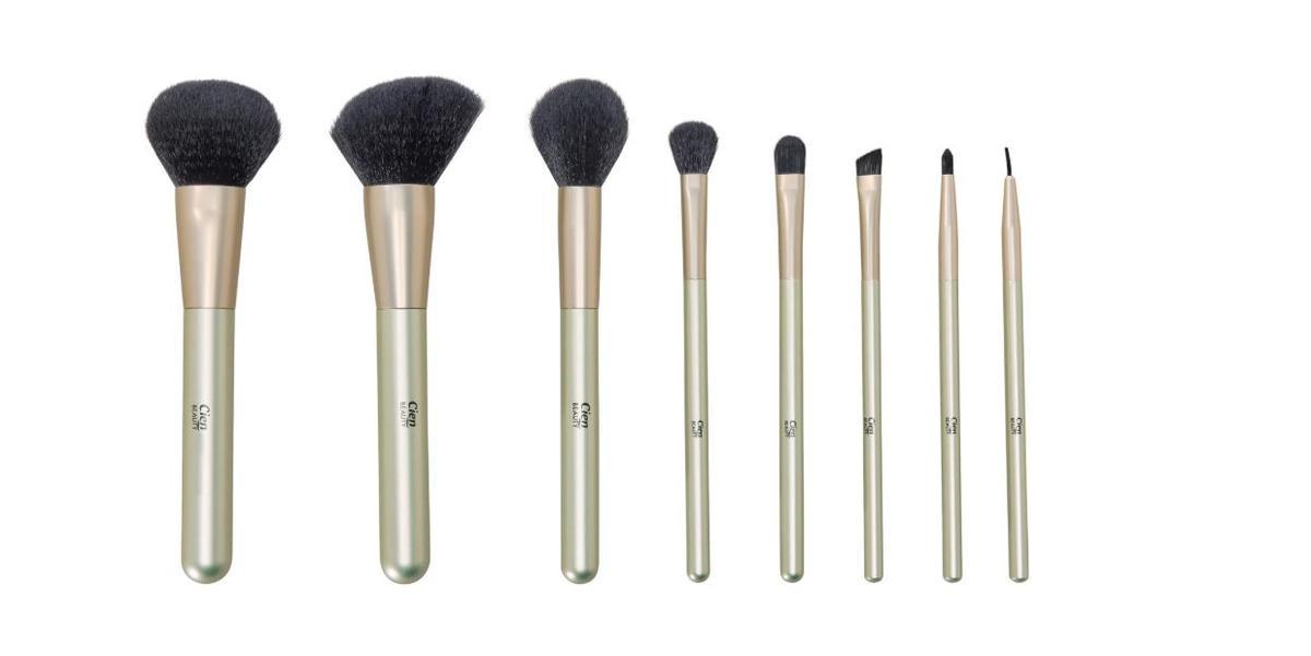 Mañana se esperan colas kilométricas en Lidl para conseguir el juego de 8 brochas de maquillaje favorito de las estilistas: por solo 5,99 euros