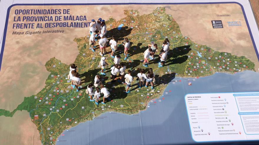 El Mapa Gigante Interactivo de la provincia de Málaga en la sede de la Diputación