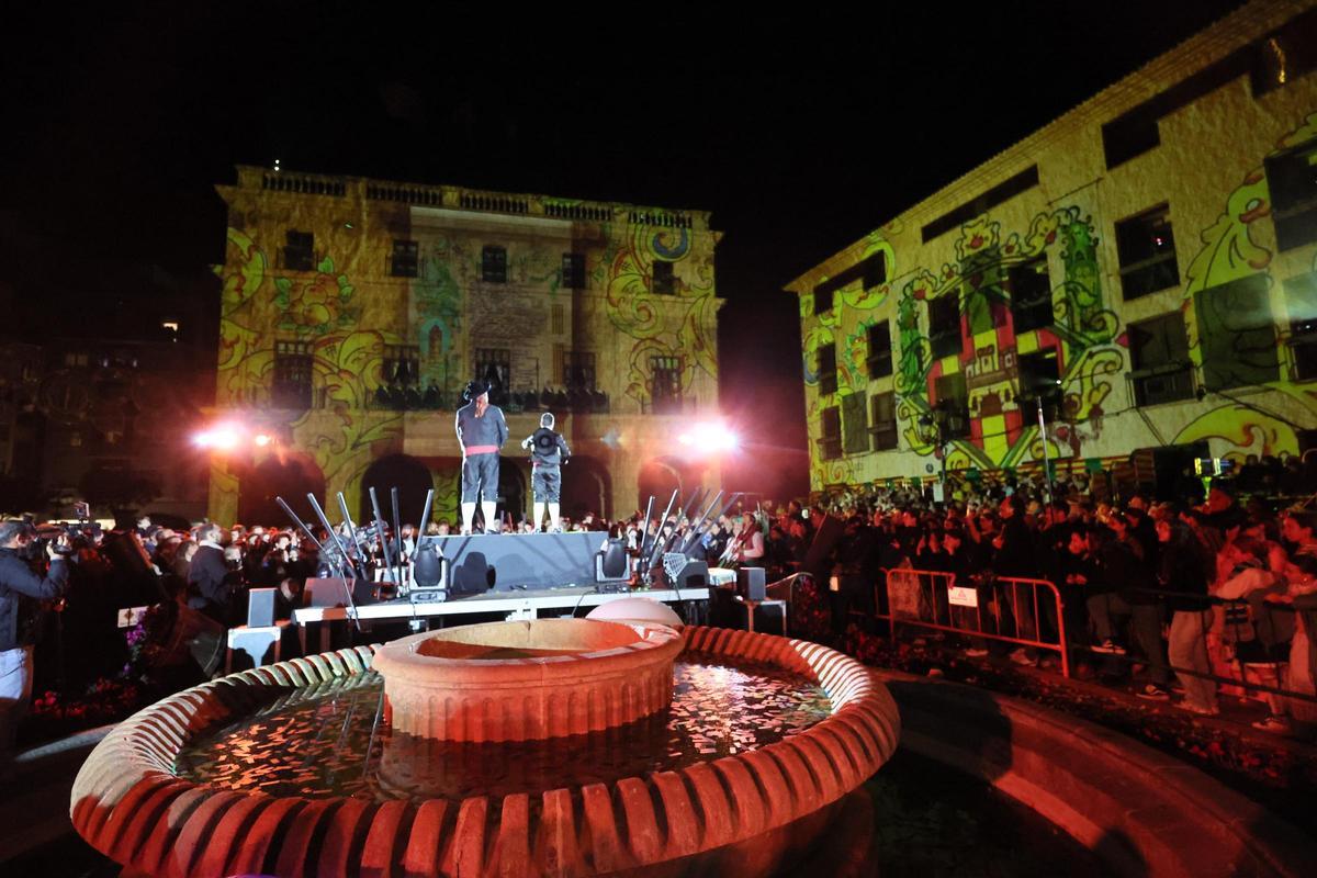 El Vítol! ‘pregona’ el fin de unas fiestas de la Magdalena 2026 multitudinarias El Vítol! ‘pregona’ el fin de unas fiestas de la Magdalena 2026 multitudinarias