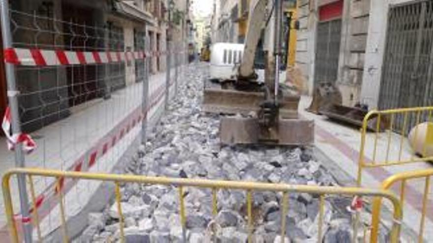 El carrer de la Jonquera en obres