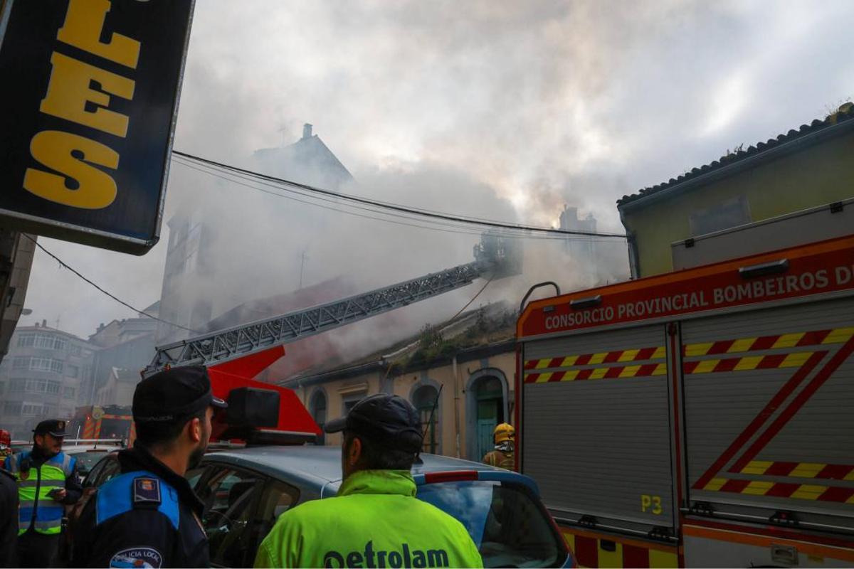 Se incendia la narcovivienda de Os Duráns, en Vilagarcía