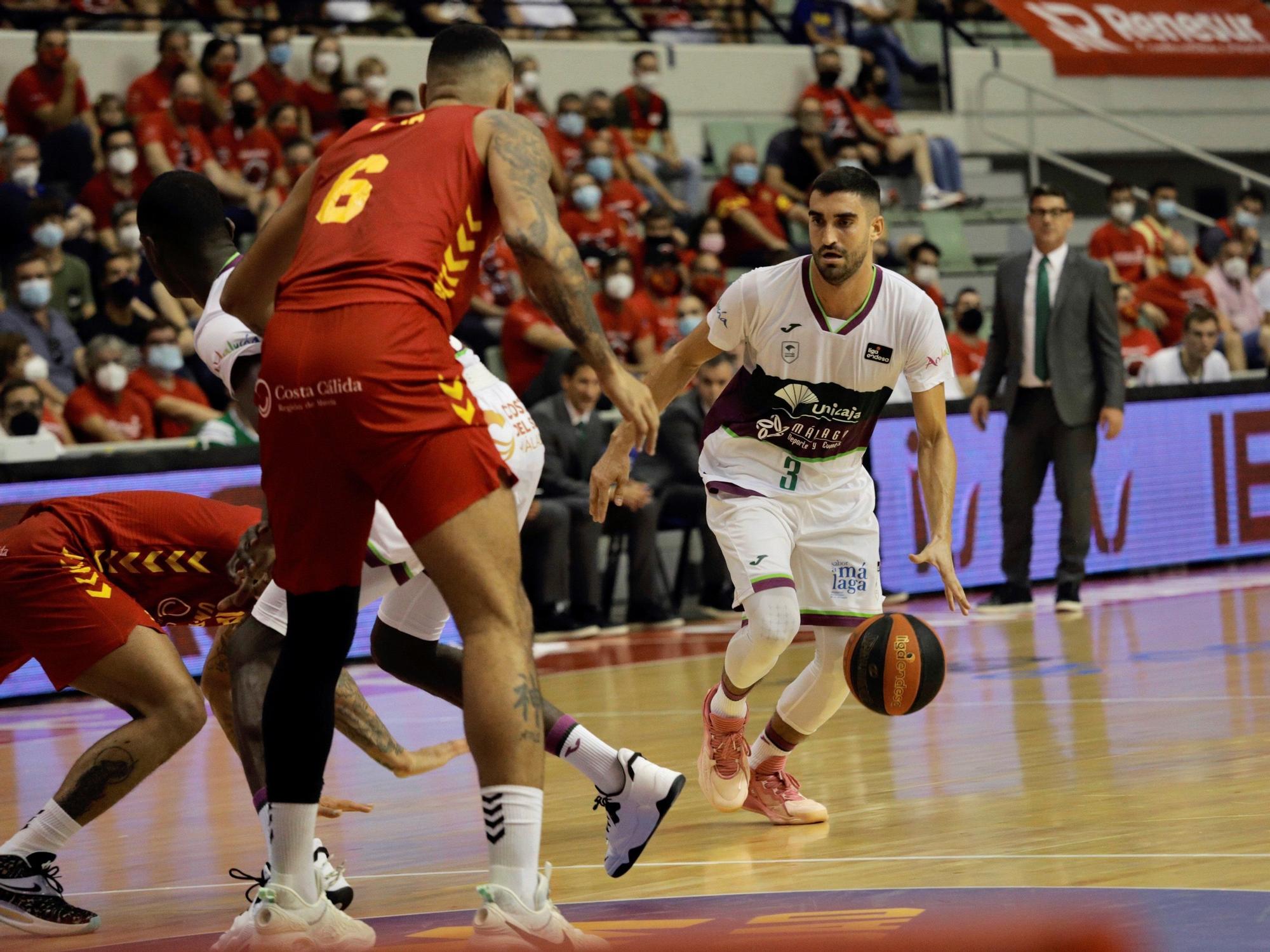 El Unicaja gana en la pista del UCAM Murcia