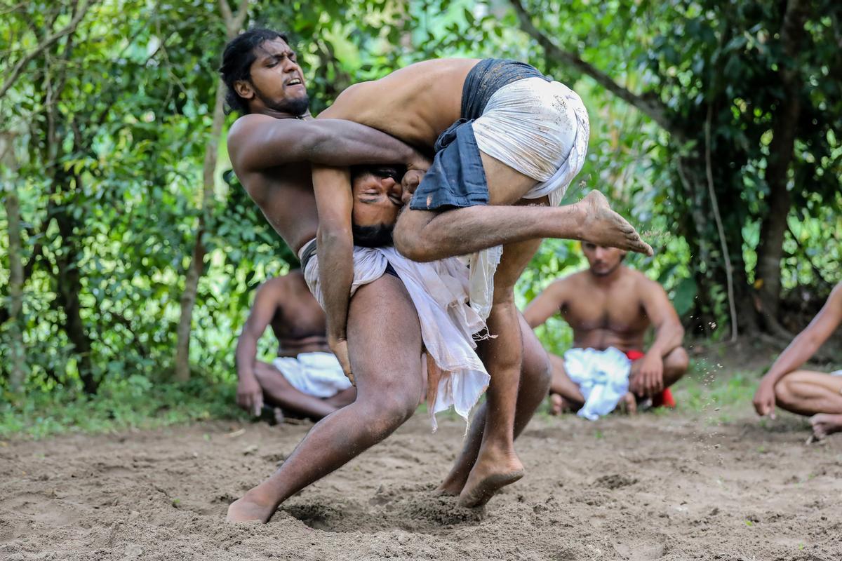 Sri Lanka rescata la angampora, un arte marcial que sobrevivió al veto colonial