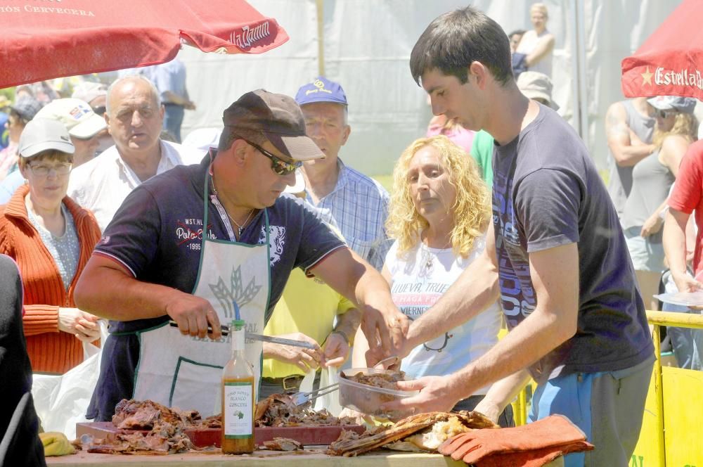 Fiesta del corderu en Llagüezos, Lena