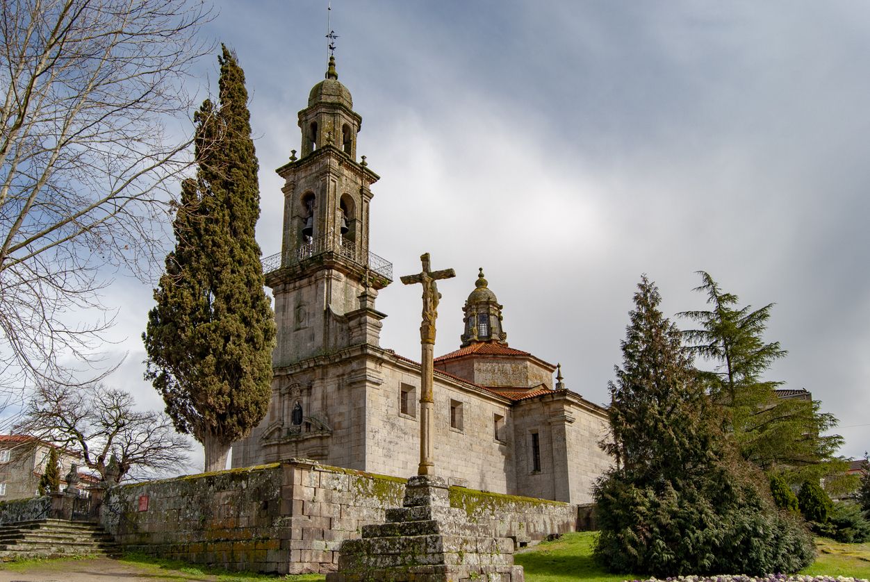 La iglesia de San Benito se encuentra junto al convento de Santa Clara