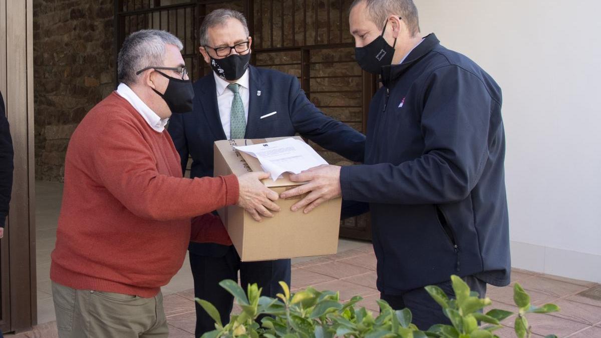 La Diputación reparte 600.000 mascarillas a los ayuntamientos durante la pandemia