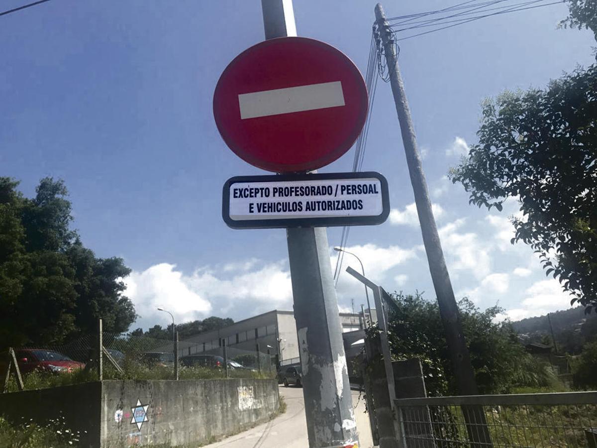 La Guardia Civil denuncia a Gondomar por rotular tres señales de tráfico solo en gallego