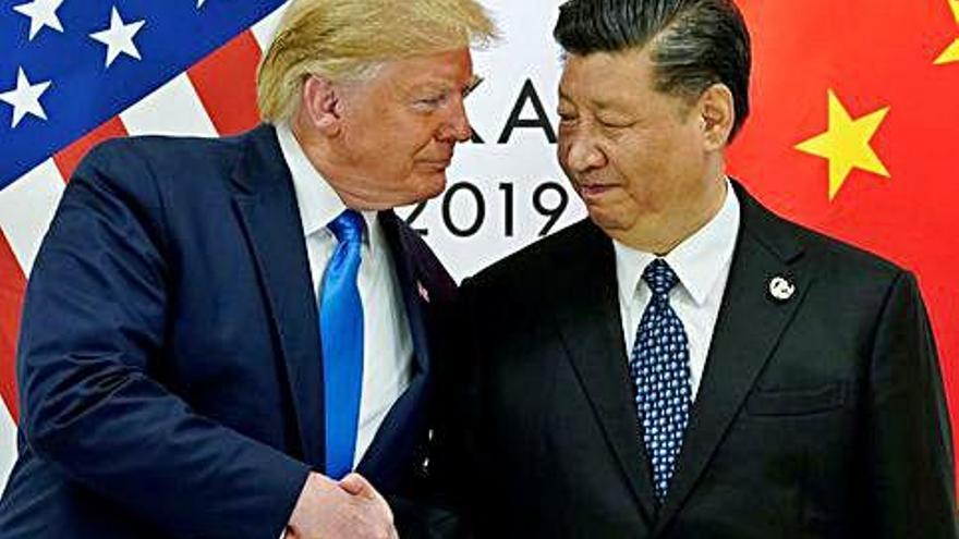 El president dels EUA, Donald Trump, saluda el seu homòleg Xinès, Xi Jinping