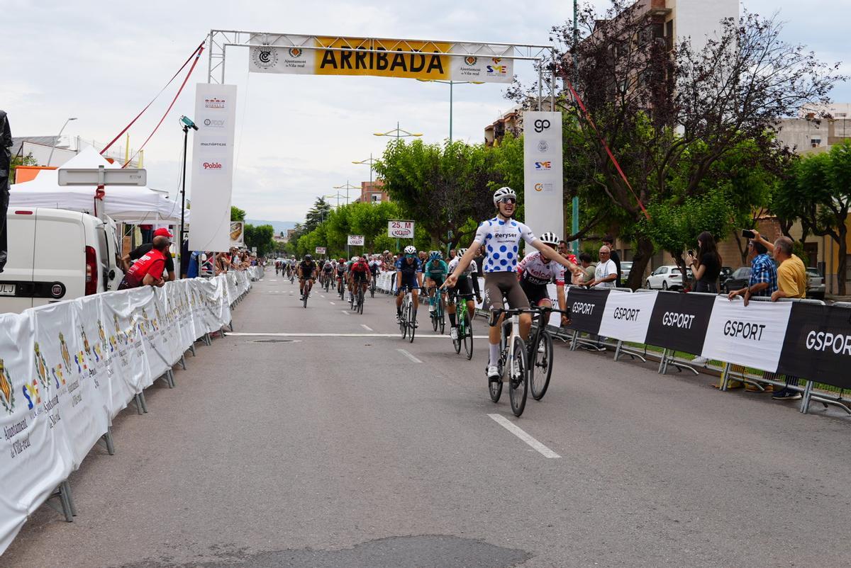 Ciclismo | Gran Premi Vila-real: Marc Cabedo roza el triunfo en 'casa'