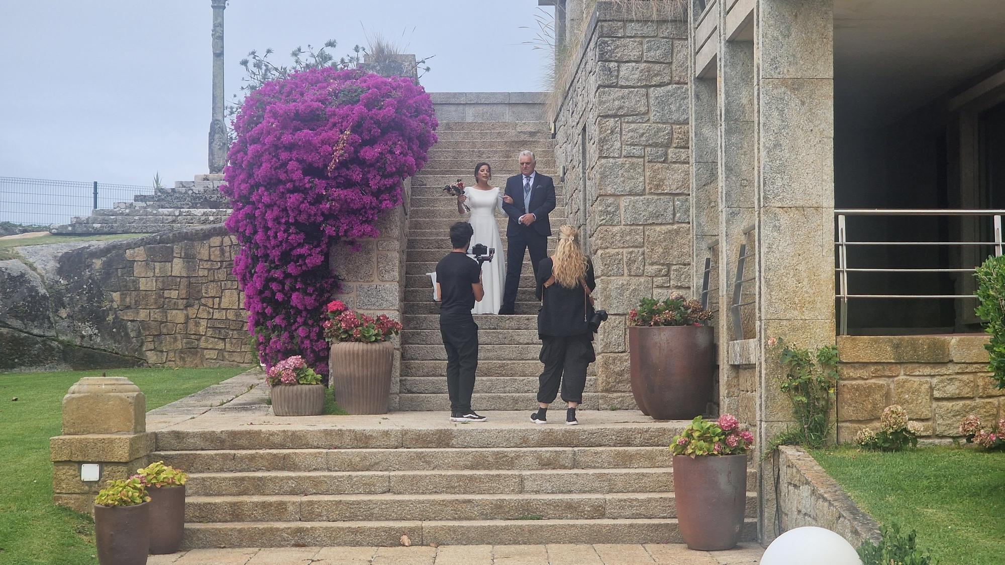 La boda de Serafín y Zaira en la finca La Atlántida, en el Concello de O Grove.