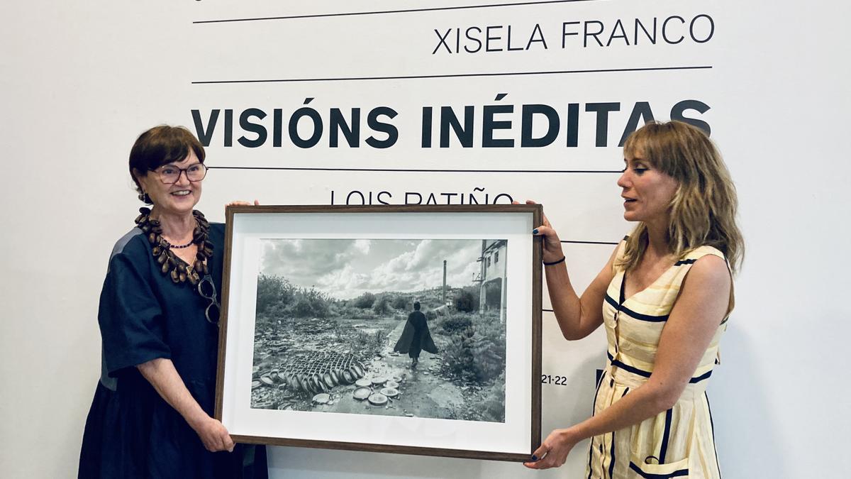 Xisela Franco y Margarita Ledo, en el estreno de &quot;Visións inéditas&quot;.