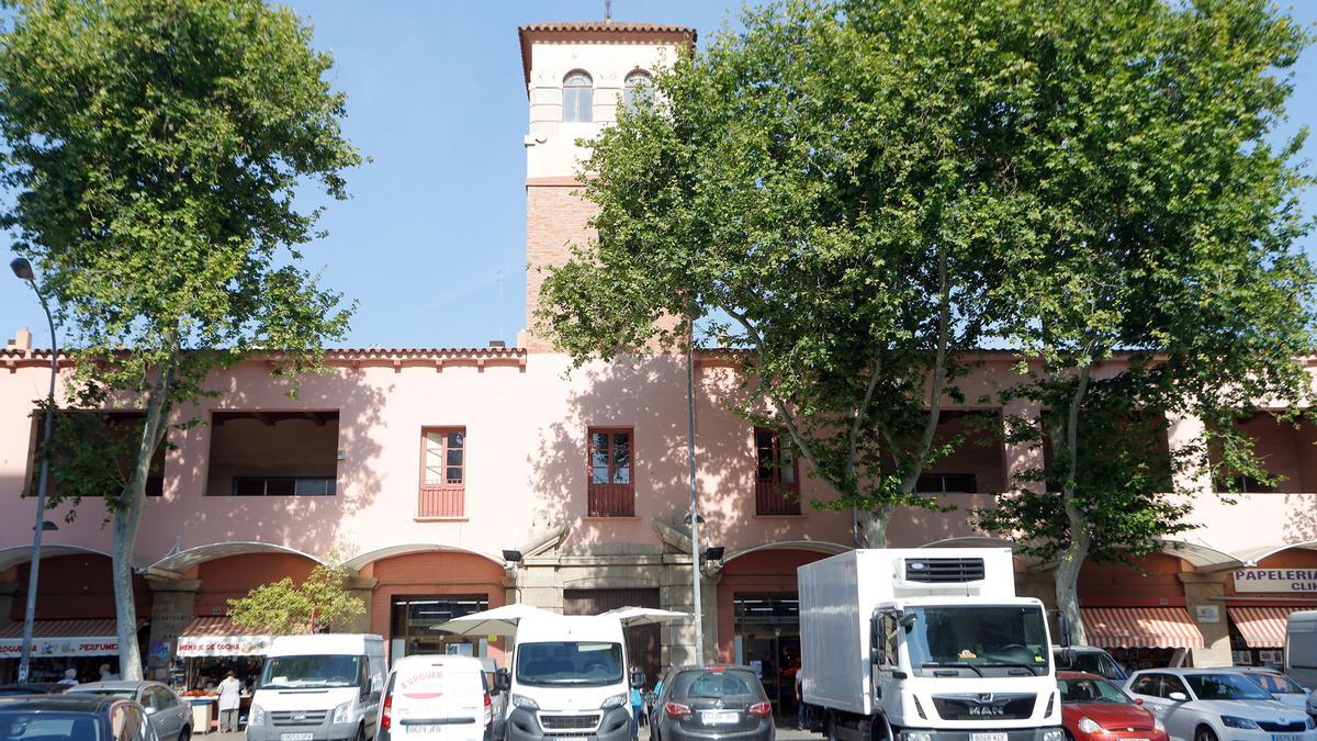 Fachada del Mercat del Cabanyal