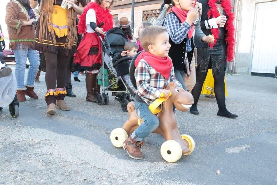 Carnaval 2017: Desfile en Monfarracinos