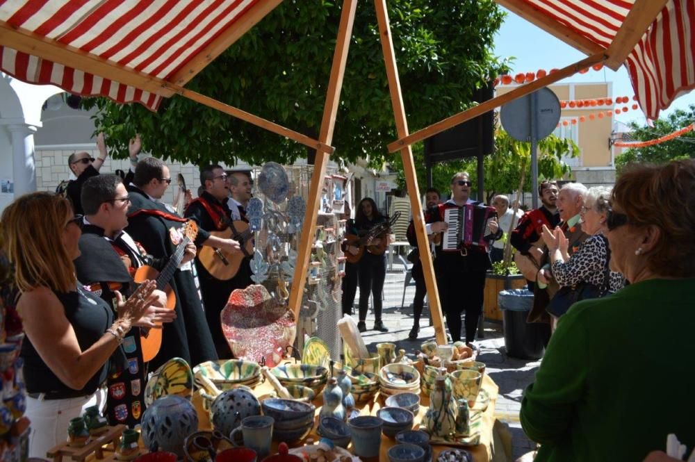 La XXIII Fiesta de la Naranja ha servido para promocionar el sector agroalimentario y dar a conocer el casco histórico a los visitantes.