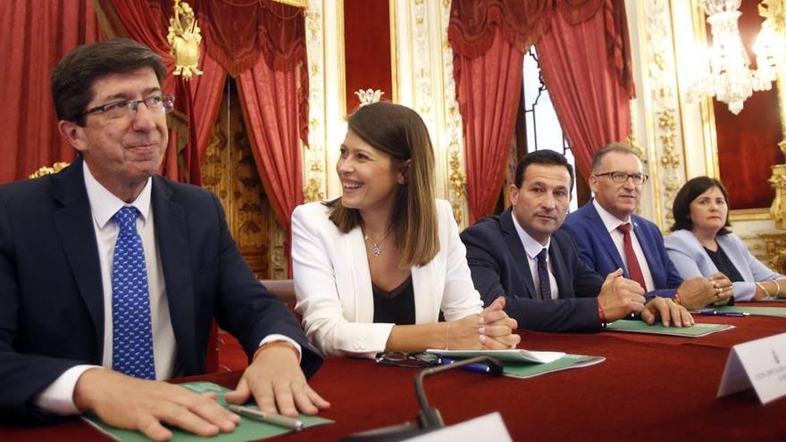 Marín, con representantes de las diputaciones andaluzas.