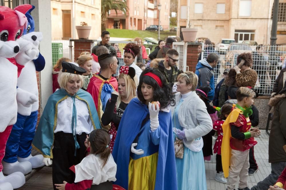 Carnaval, desfile y merienda infantil en Riaño y Langreo