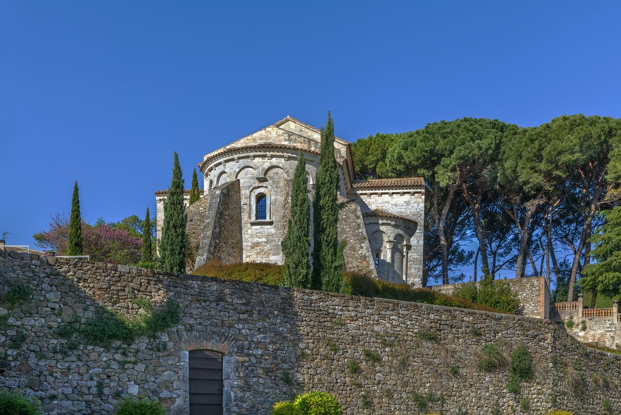 Iglesia de Santa Maria en Besalú