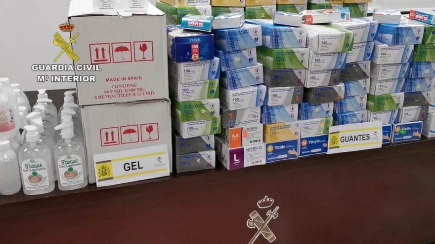 Coronavirus en Canarias | La Guardia Civil interviene 11.000 mascarillas quirúrgicas en el Aeropuerto de Gran Canaria