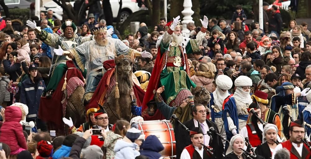 Los Reyes Magos llegan a Gijón
