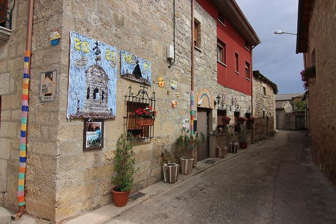 Calle de Olmillos de Sasamón; Sasamón y Olmillos de Sasamón: los dos pueblos burgaleses