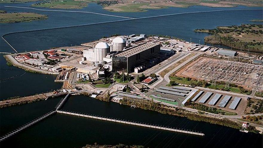 Vista de la Central Nuclear de Almaraz.