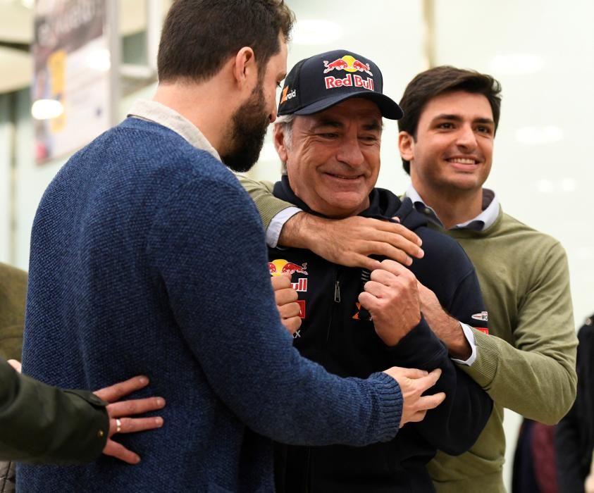 Sainz junto a su hijo.