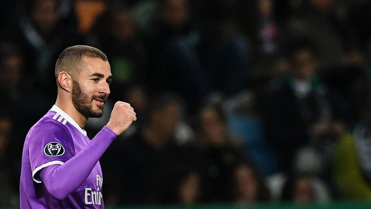 Benzema celebra su gol ante el Sporting de Portugal