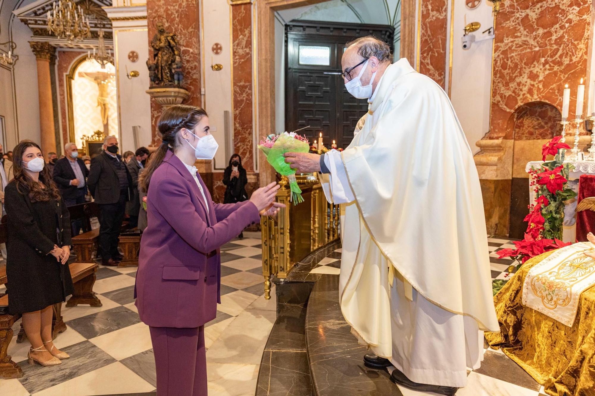 Ofrenda de las Fallas de Primera A a la Virgen de los Desamparados