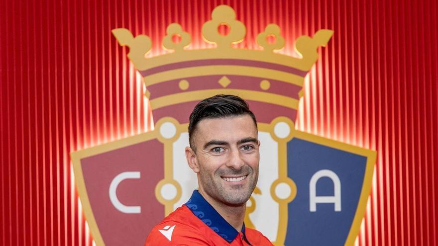 Oficial: CA Osasuna tiene nuevo lateral izquierdo