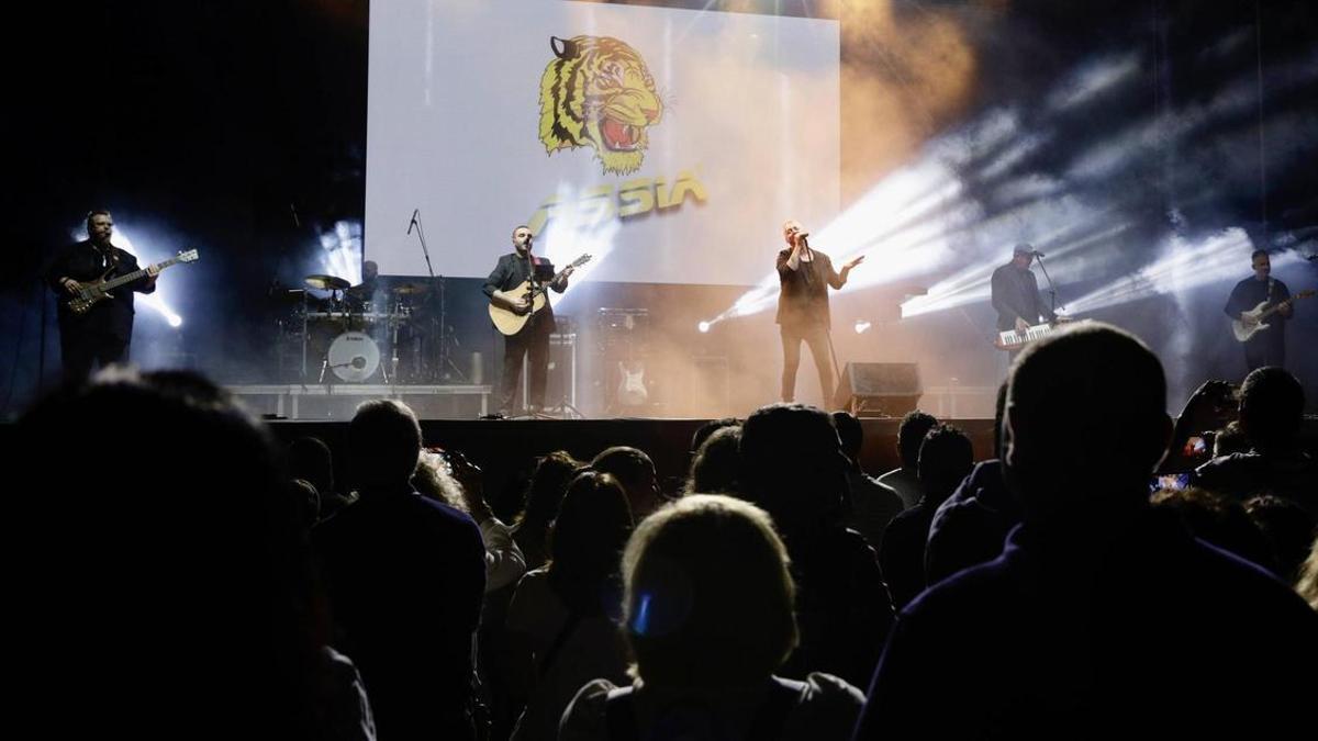 "Assia" en concierto.