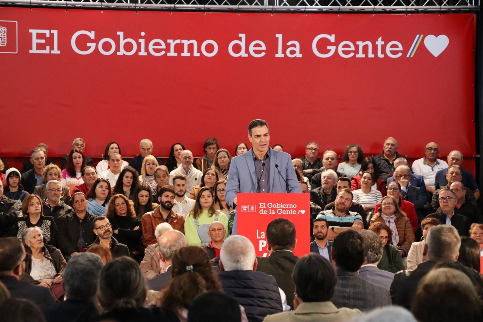 Visita a la isla de La Palma del presidente del Gobierno de Canarias, Pedro Sánchez.