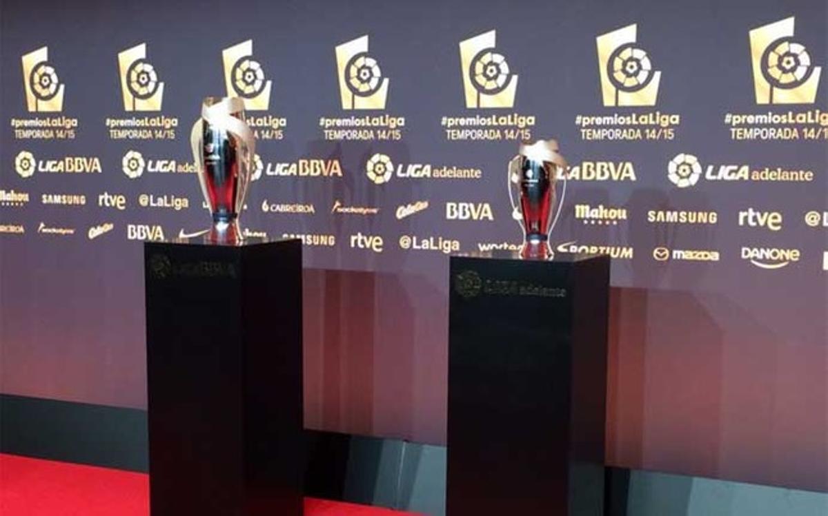 La alfombra roja está preparada para que lleguen los protagonistas