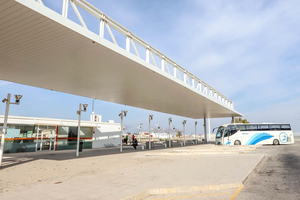 La estación de autobuses de Almoradí da la peor bi