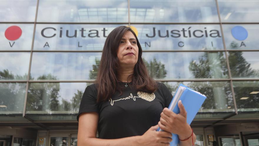 Un abogado de oficio exige el doble de minuta que la indemnización ganada
