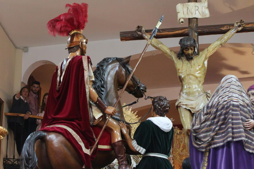 El Cristo de la Sangre el Miércoles Santo, con su grupo escultórico en el que destaca Longinos sobre el caballo.