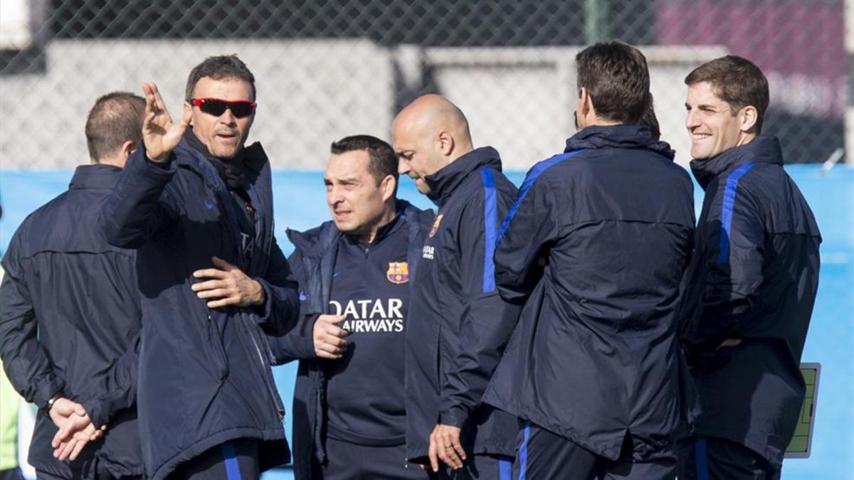 Los técnicos no están incluidos en el grupo de 'whatsapp' de los jugadores del FC Barcelona