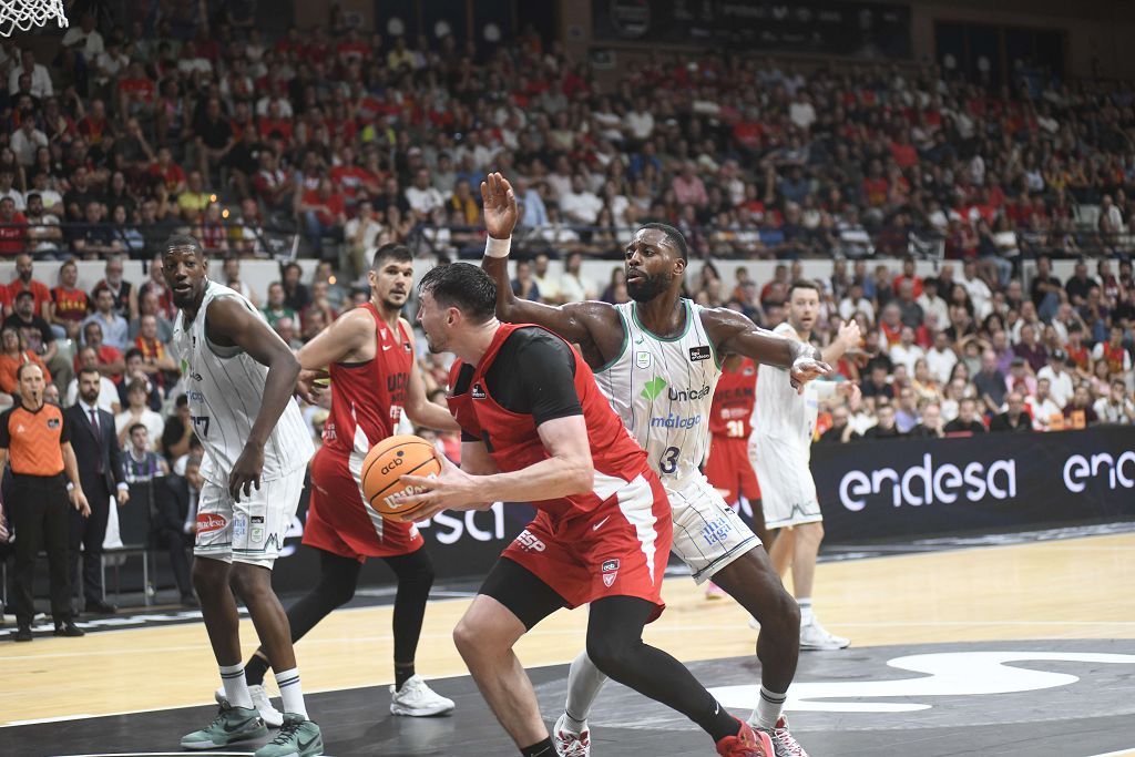 Todas las imágenes de la semifinal de la Supecopa entre el UCAM Murcia y el Unicaja