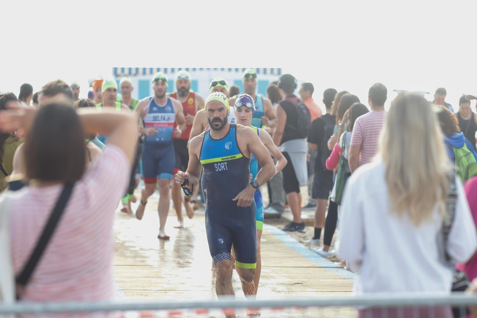 Búscate en el III Triatló de València - Playtja de la Malvarrosa