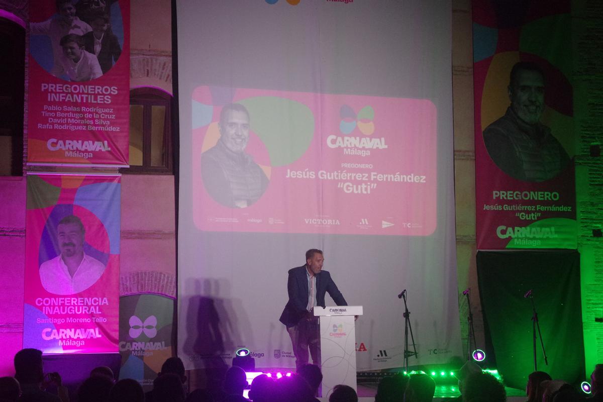 José Luis Puche presenta su obra que será el cartel anunciador del Carnaval de Málaga 2025