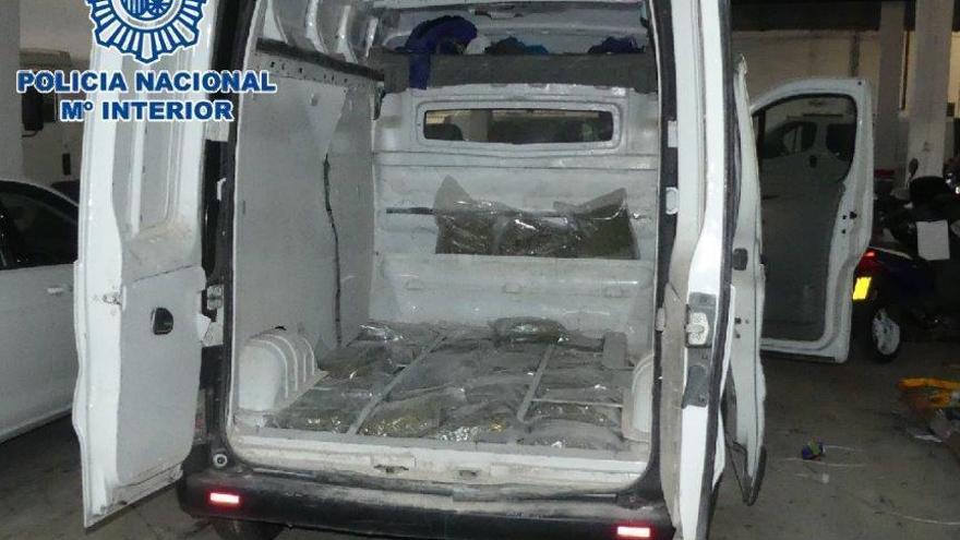 Confirman la condena a tres hombres por traficar con drogas a través de furgonetas