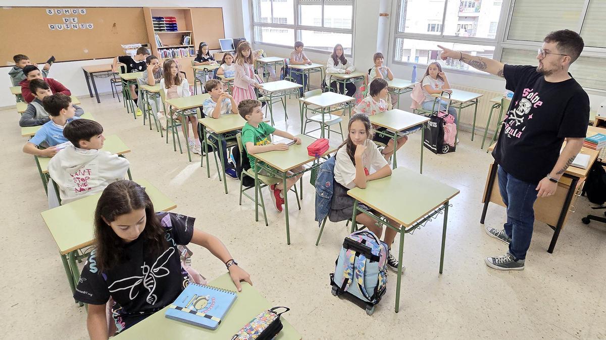 Inicio del curso escolar 2025/26 en el colegio de educación infantil y primaria CEIP Pintor Laxeiro de Vigo. Vuelta al cole 2025. Regreso a las aulas