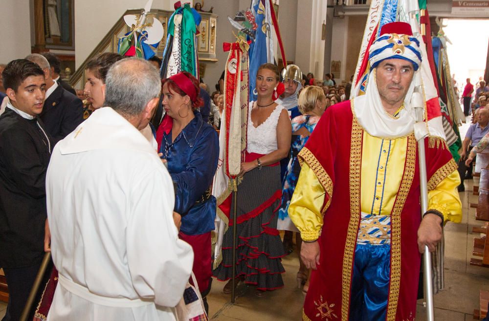 Los festeros de Mutxamel rinden homenaje a su Patrona